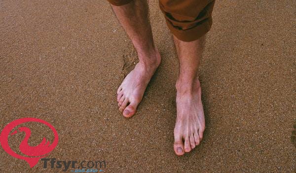 تفسير حلم المشي حافي القدمين على الرمل